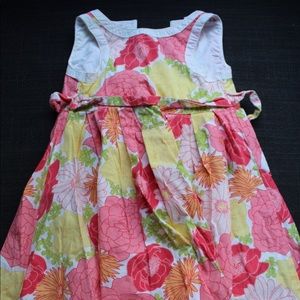 Fun flowery sleeveless dress
